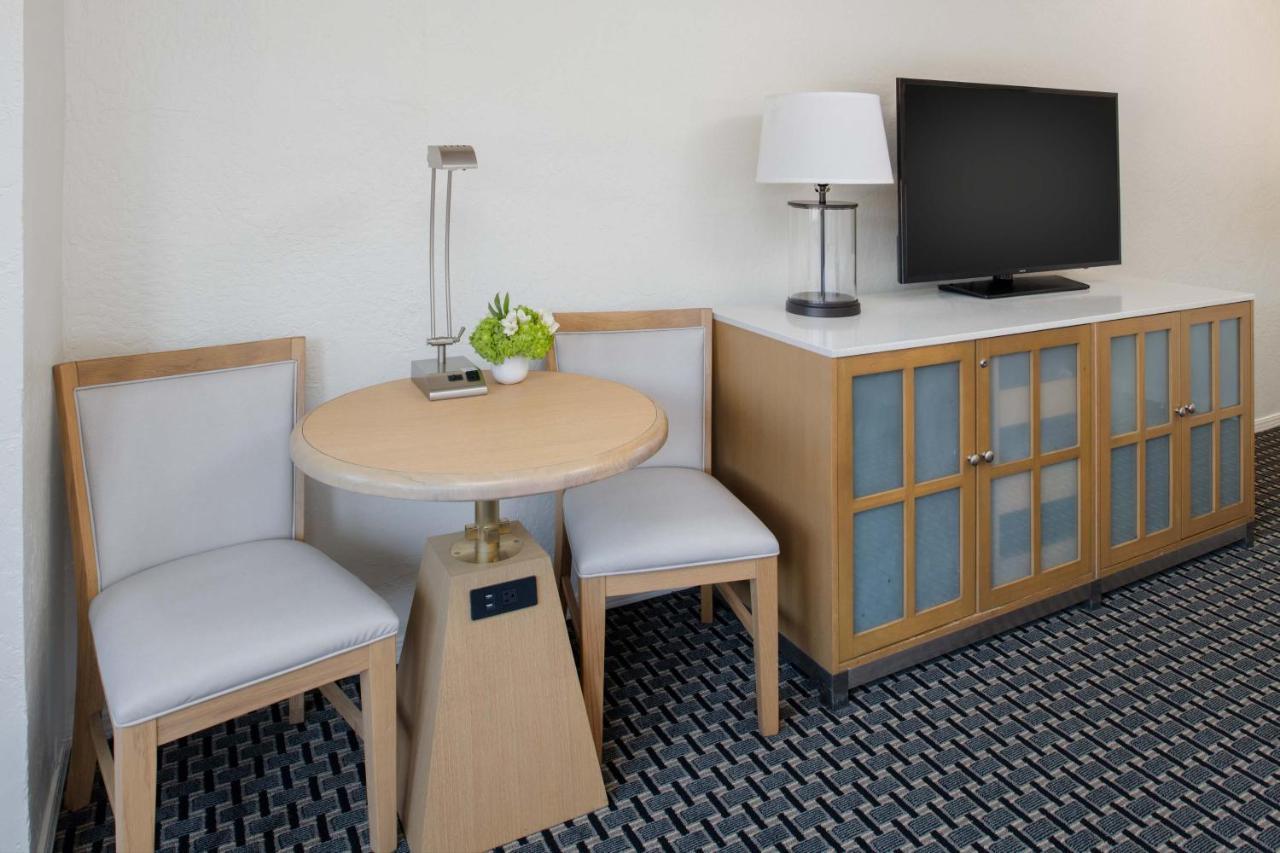 เดอะ ลอดจ์ แอท ทิบูรอน Hotel ทีบูรอน ภายนอก รูปภาพ